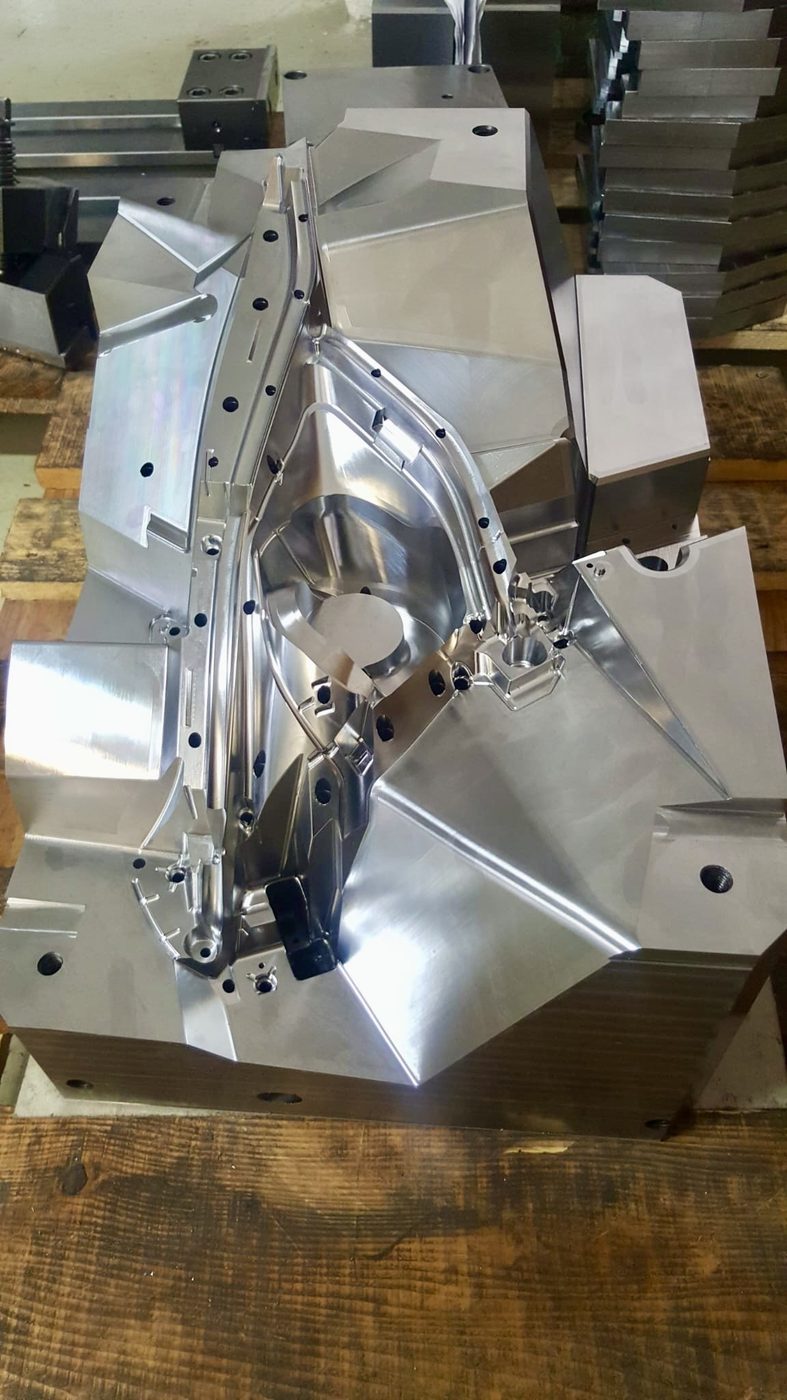 Large 5-axis machined aluminium mould cavity with mirror finish